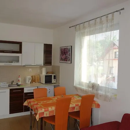 Iris Apartament