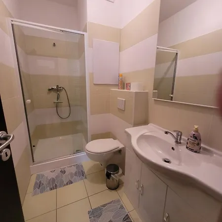 Iris Apartment